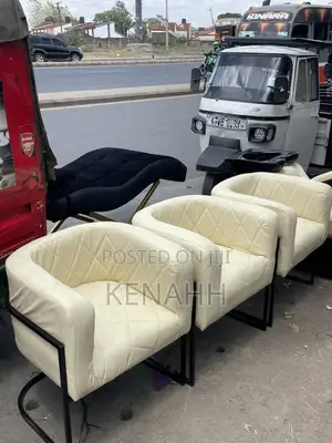 C-Beauty Chairs