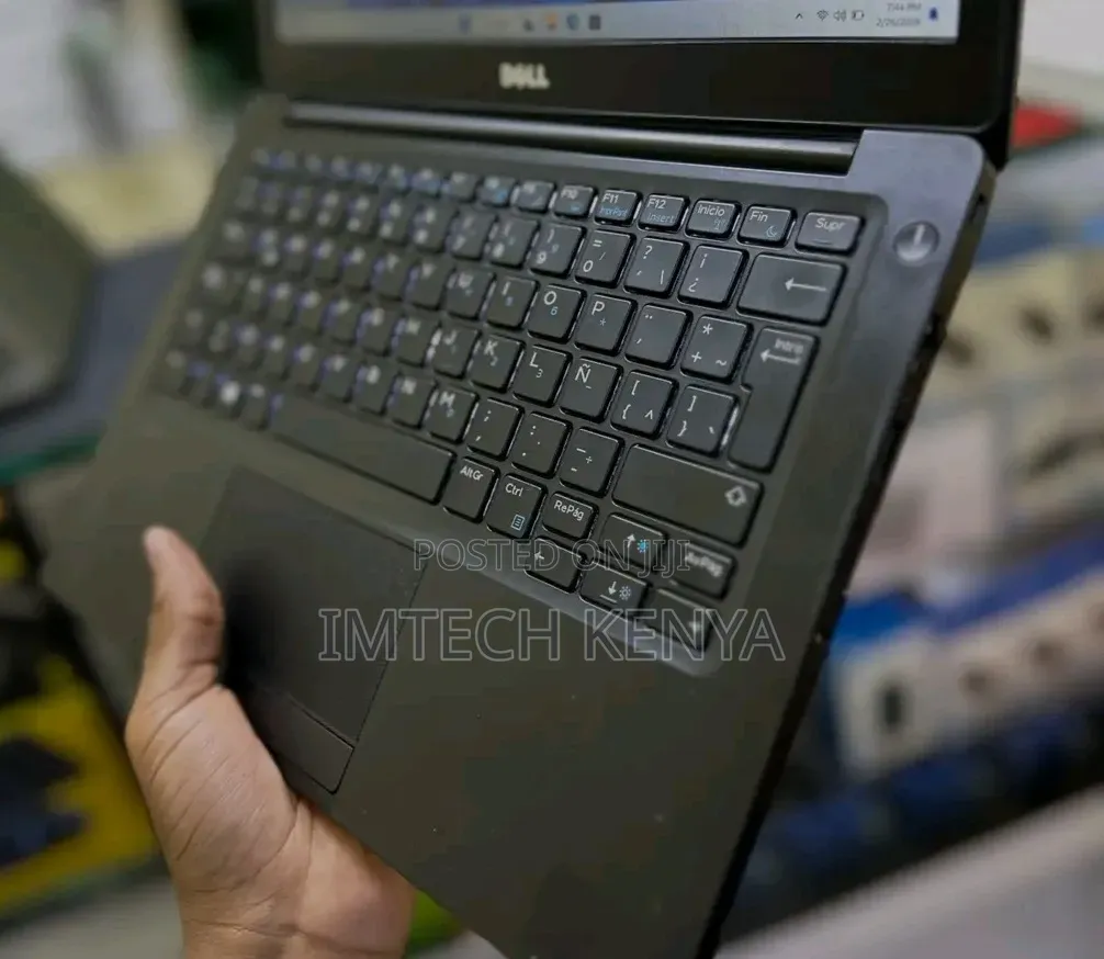 Laptop Dell Latitude E7270 8GB Intel Core i5 SSD 256GB