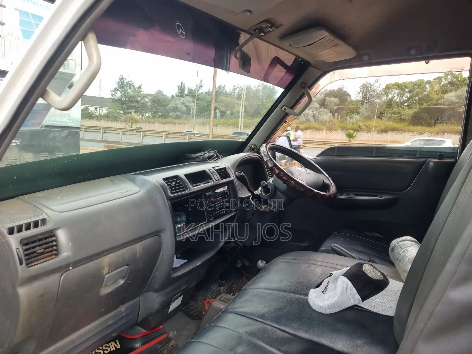 Mazda B 2015 White