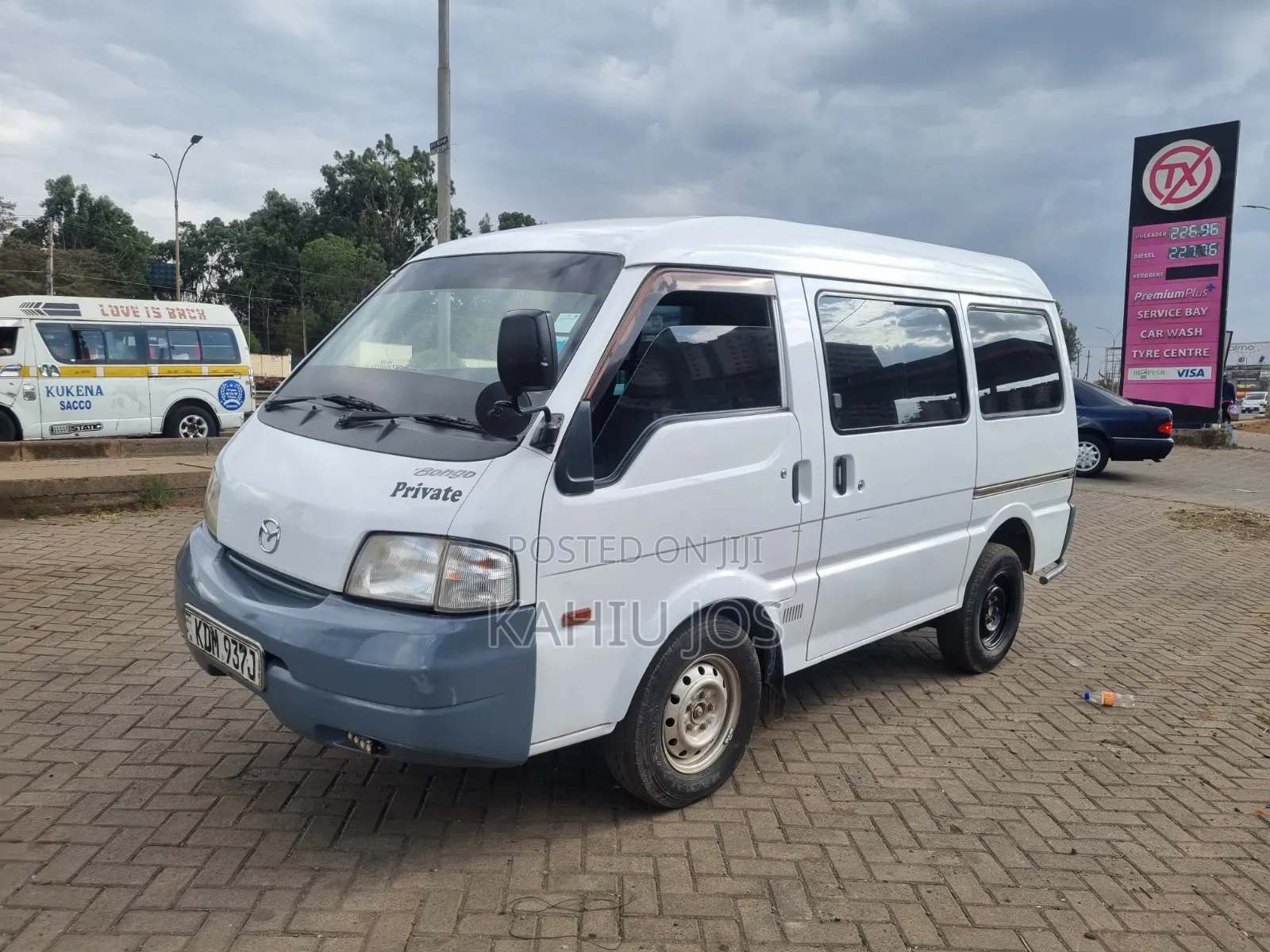 Mazda B 2015 White