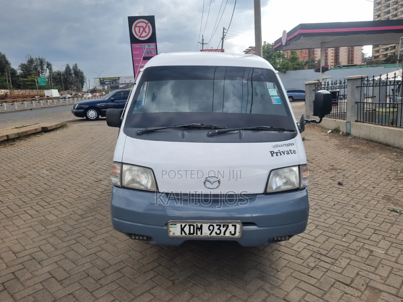 Mazda B 2015 White