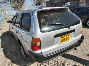 Toyota Corolla G-Touring 2000 Silver