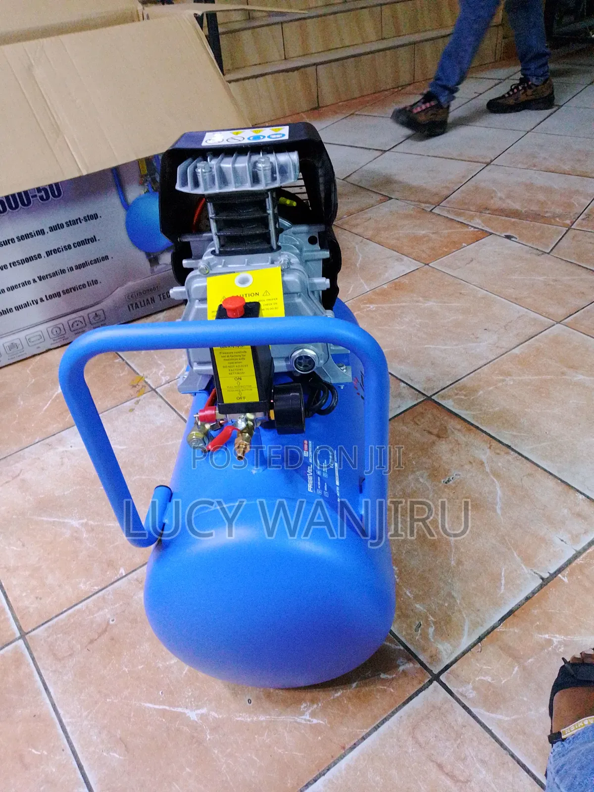 Air Compressor Freevel 50L / New Air Compressor