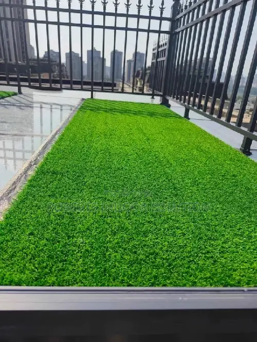 Grass Carpet That Is Easy-to-Manage