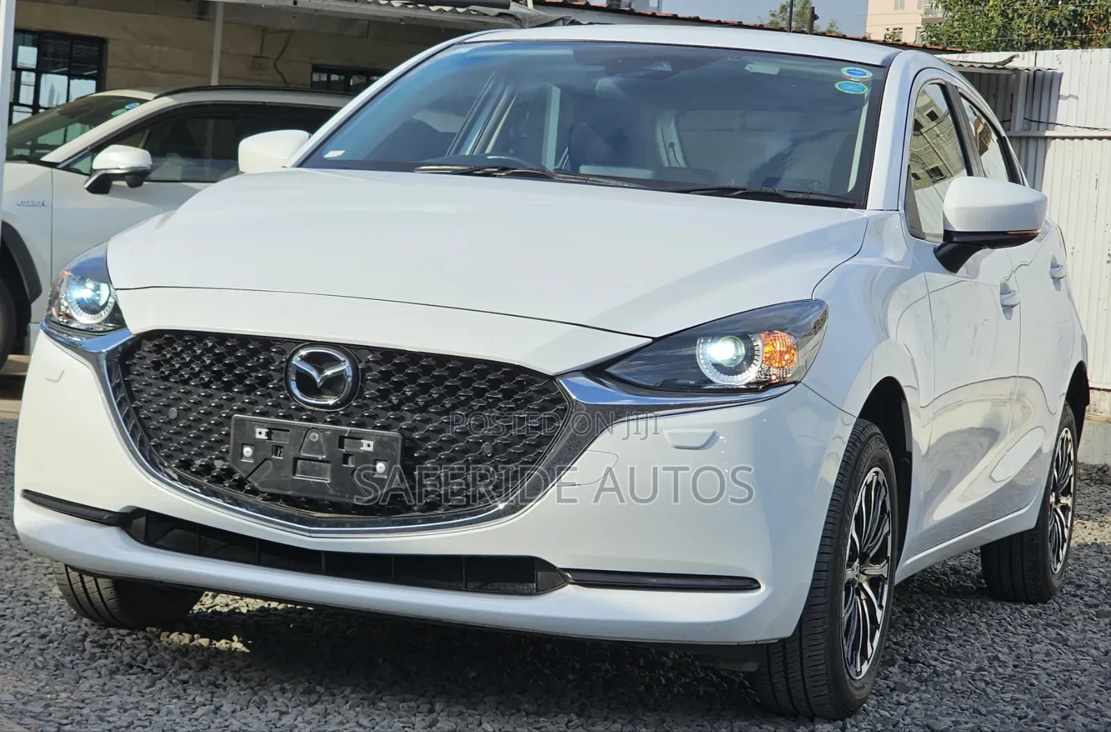 Mazda 2 2021 Pearl