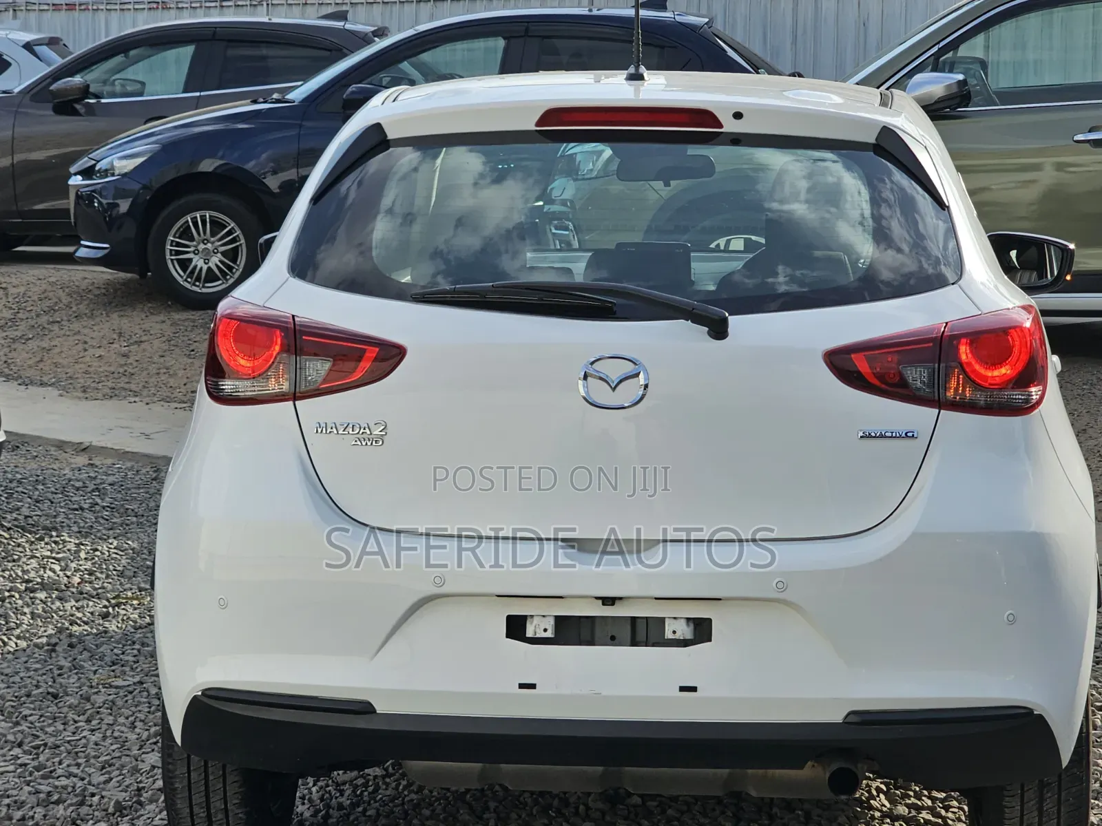 Mazda 2 2021 Pearl