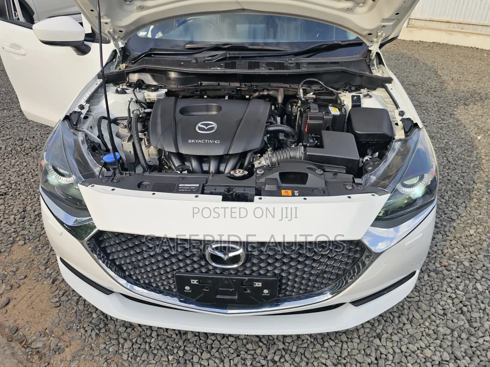 Mazda 2 2021 Pearl