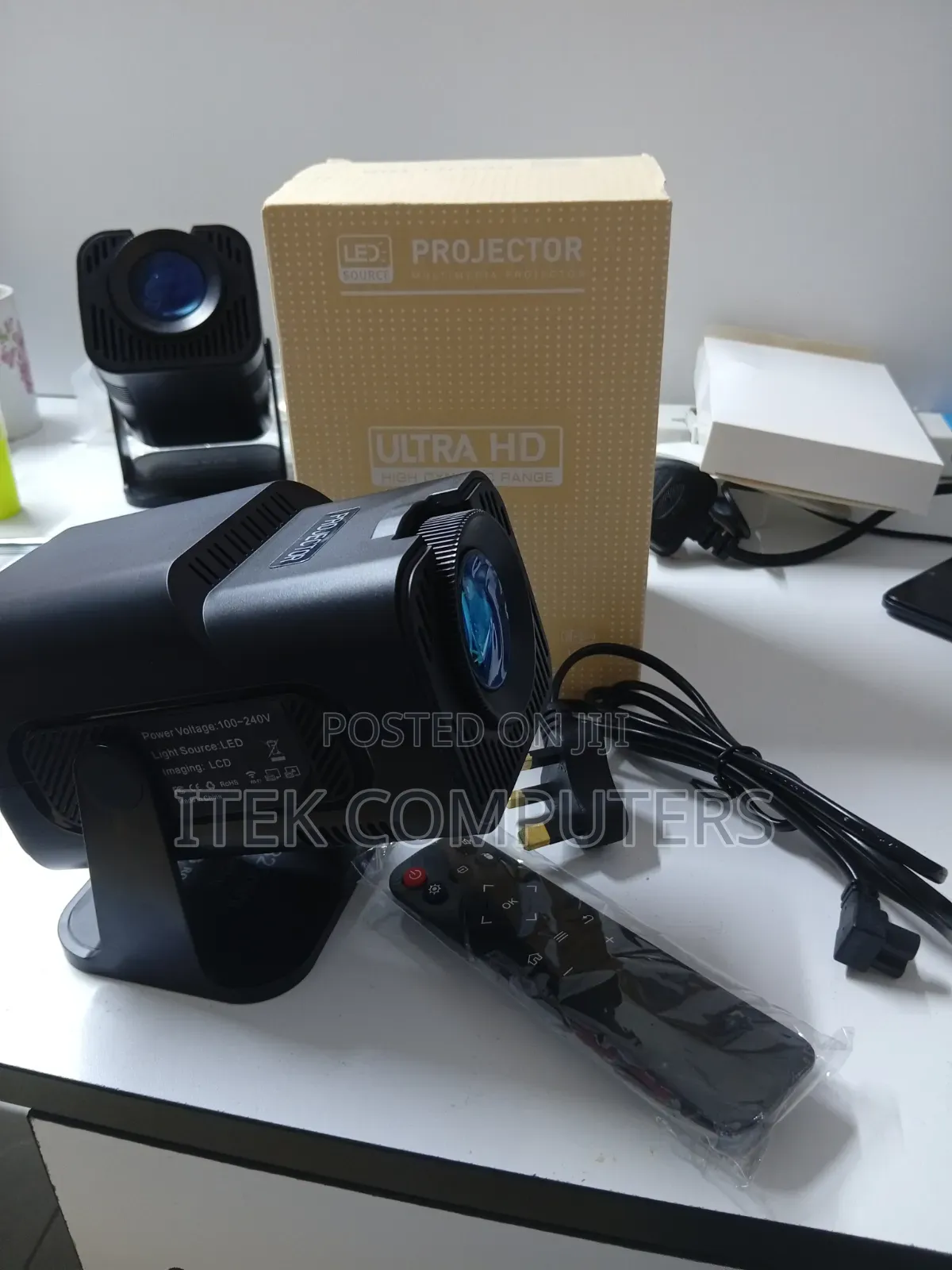 HY320 Mini Smart Android Projector