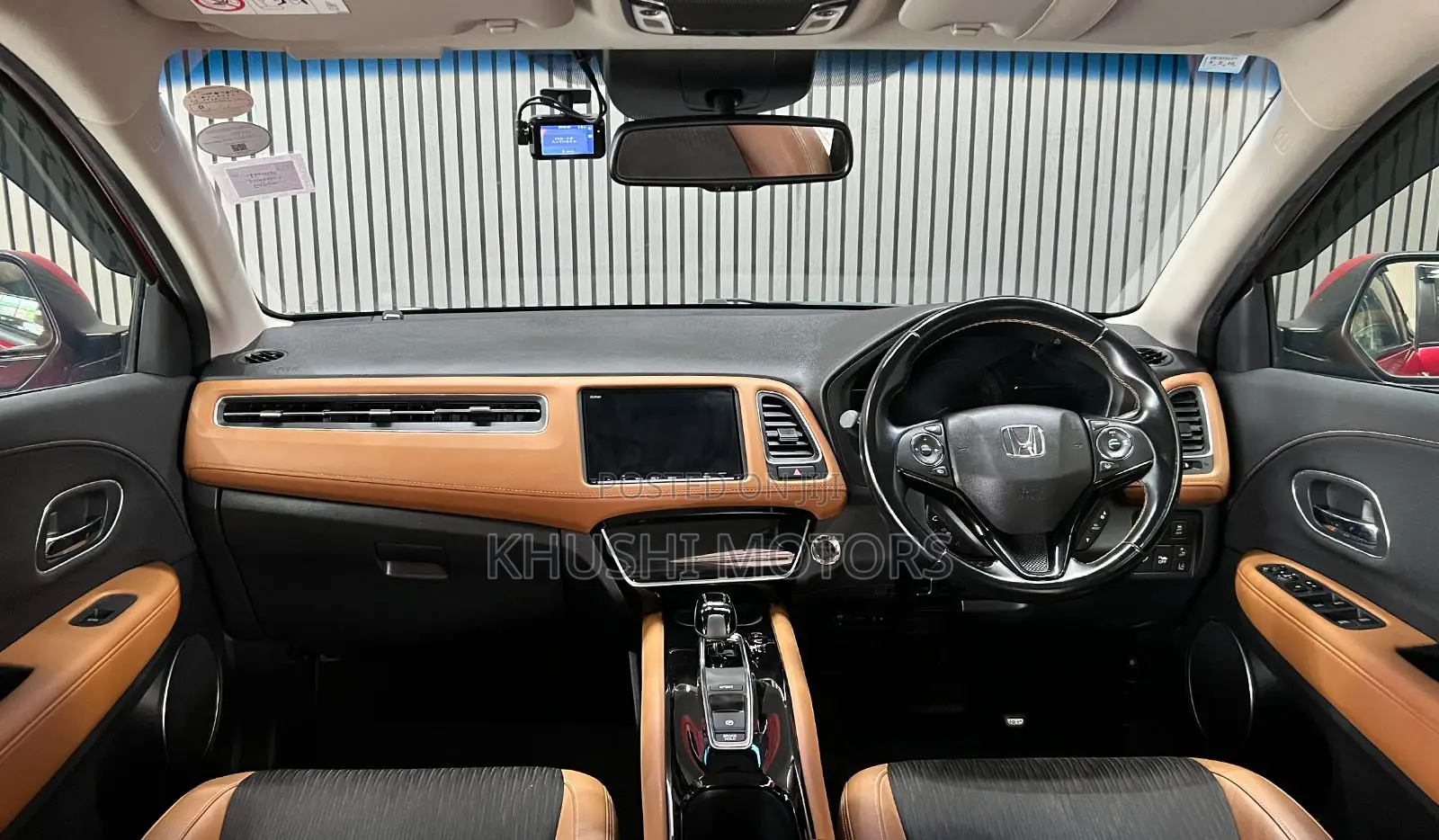 Honda Vezel 2018 Red