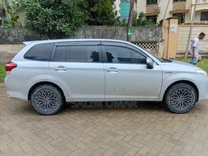 Toyota Corolla Fielder 2016 Silver