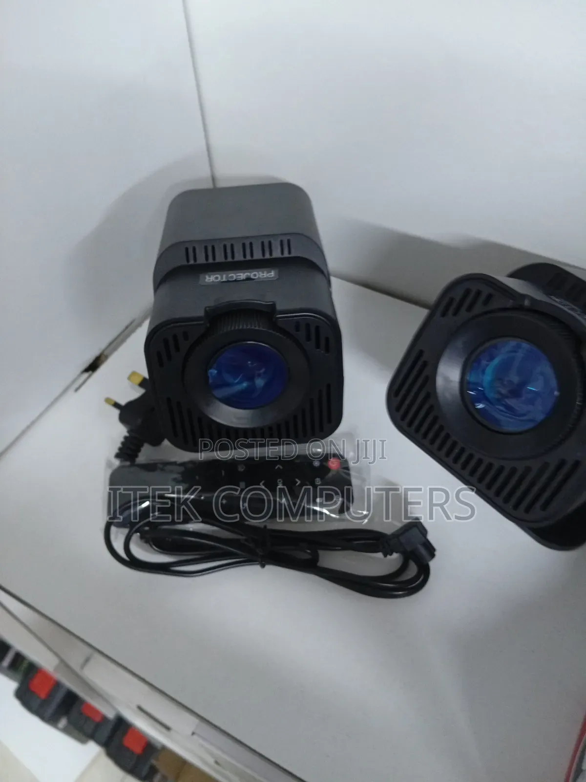 Explore Android Entertainment Features on the HY320 Mini Projector