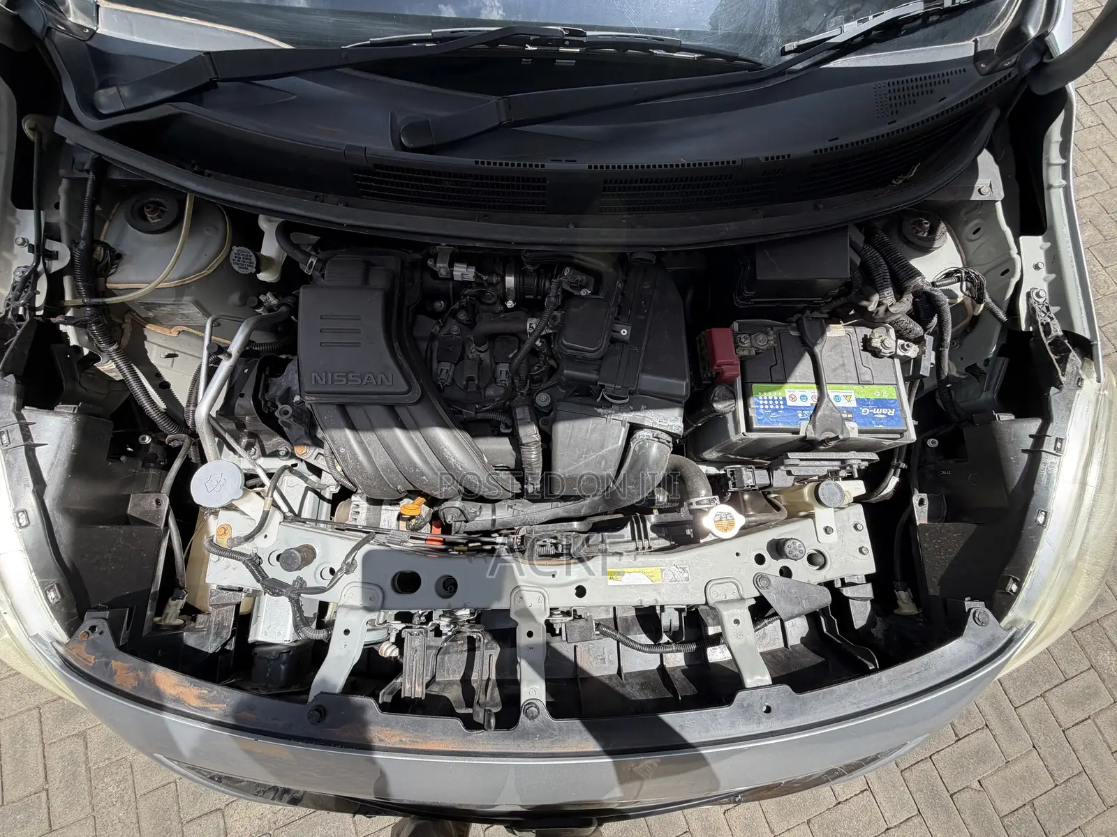 Nissan Latio 1.2 2013 Silver