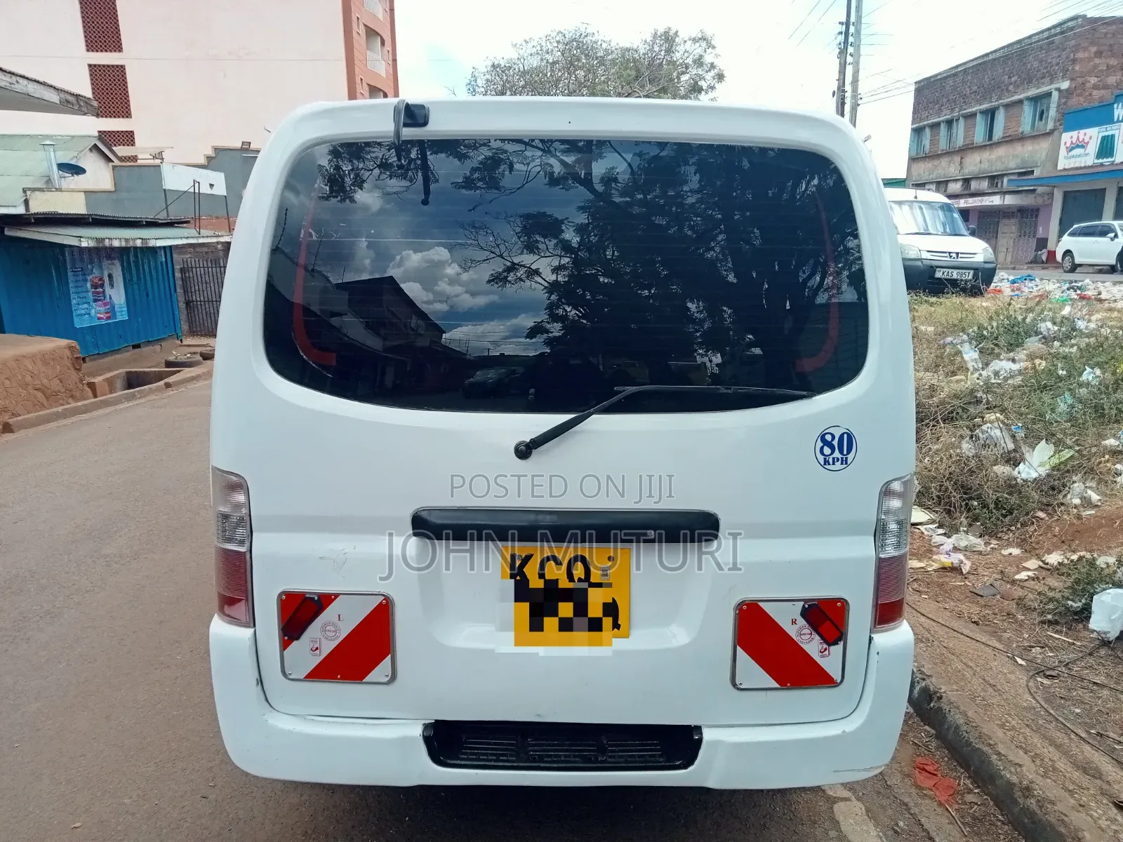 Nissan Caravan (Urvan) 2010 White