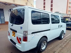 Nissan Caravan (Urvan) 2010 White