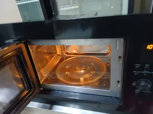 Newmatic Built in Microwave 23l &Grill