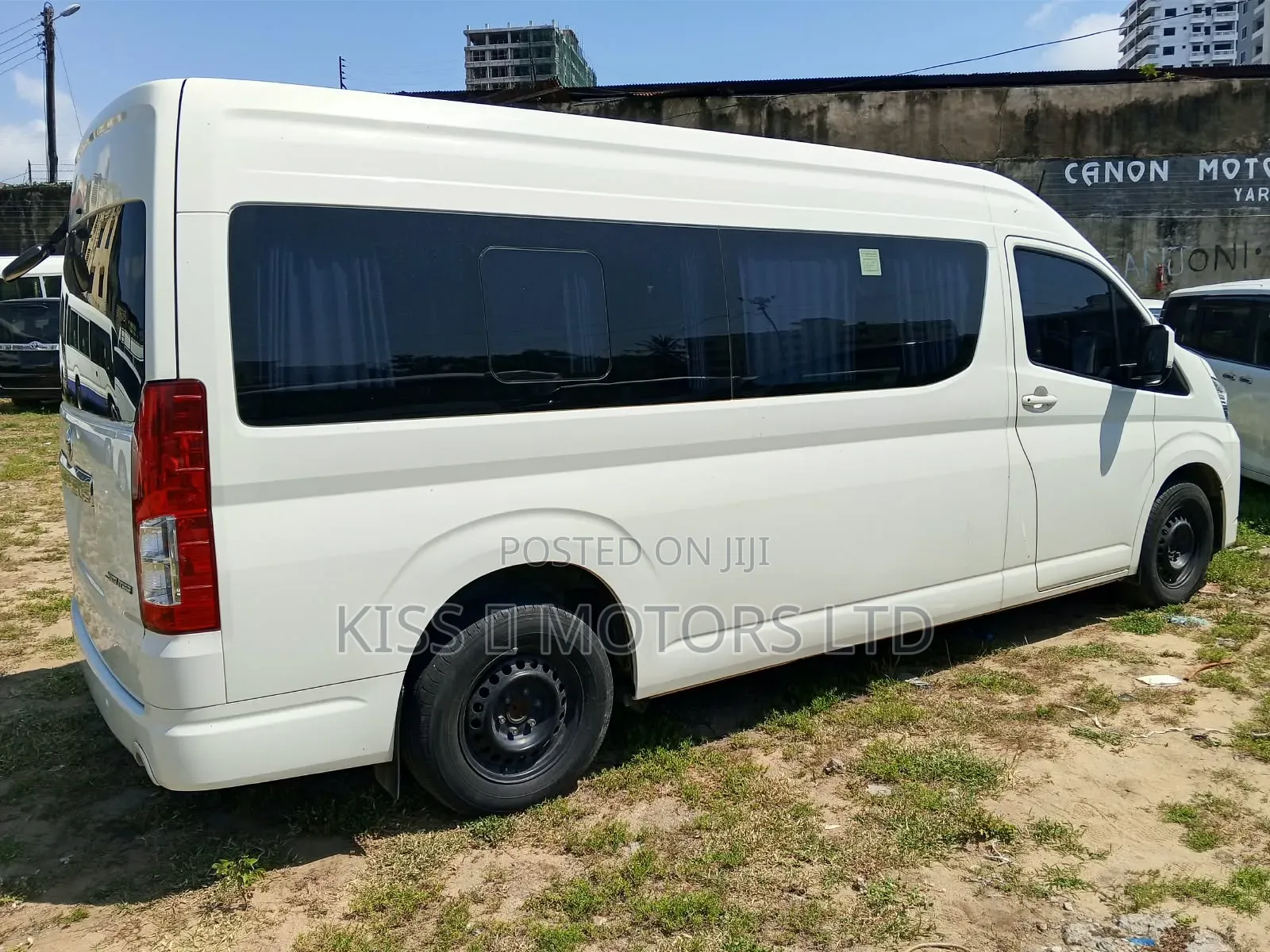 Toyota HiAce 2020 White