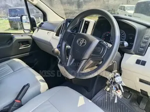 Toyota HiAce 2020 White