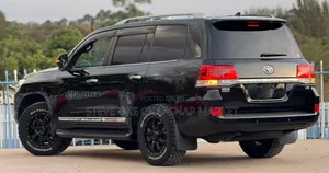 Toyota Land Cruiser 4.6 V8 ZX 2019