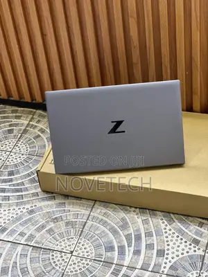 Laptop HP ZBook Firefly G8 32GB Intel Core i7 SSD 512GB