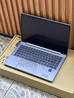 Laptop HP ZBook Firefly G8 32GB Intel Core i7 SSD 512GB