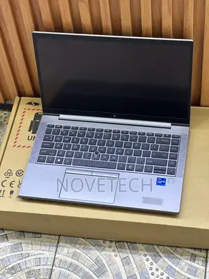 Laptop HP ZBook Firefly G8 32GB Intel Core i7 SSD 512GB