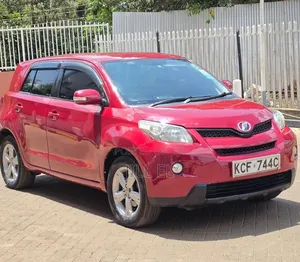 Toyota IST 2008 Red