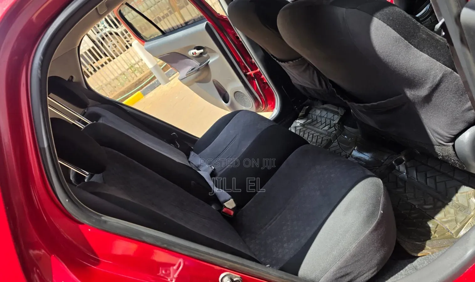 Toyota IST 2008 Red