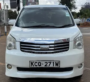 Toyota Noah 2011 White