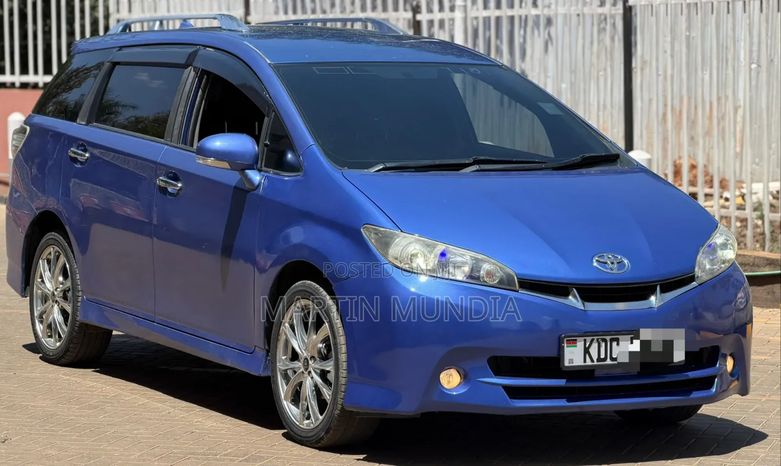 Toyota Wish 2014 Blue