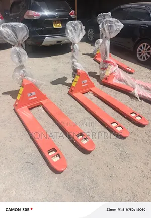 Durable 2T Pallet Trolley Supplier (Narrow)