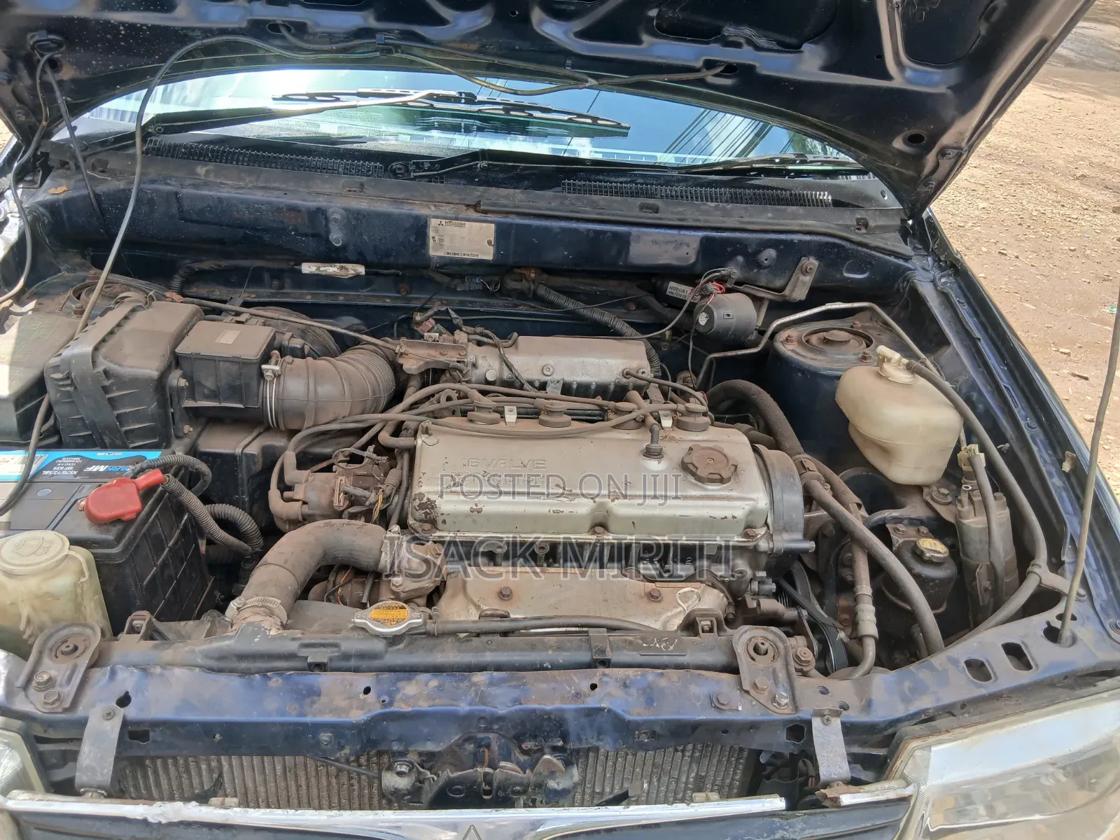 Mitsubishi Chariot 1997 Blue