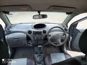 Toyota Vitz 2003 Gray