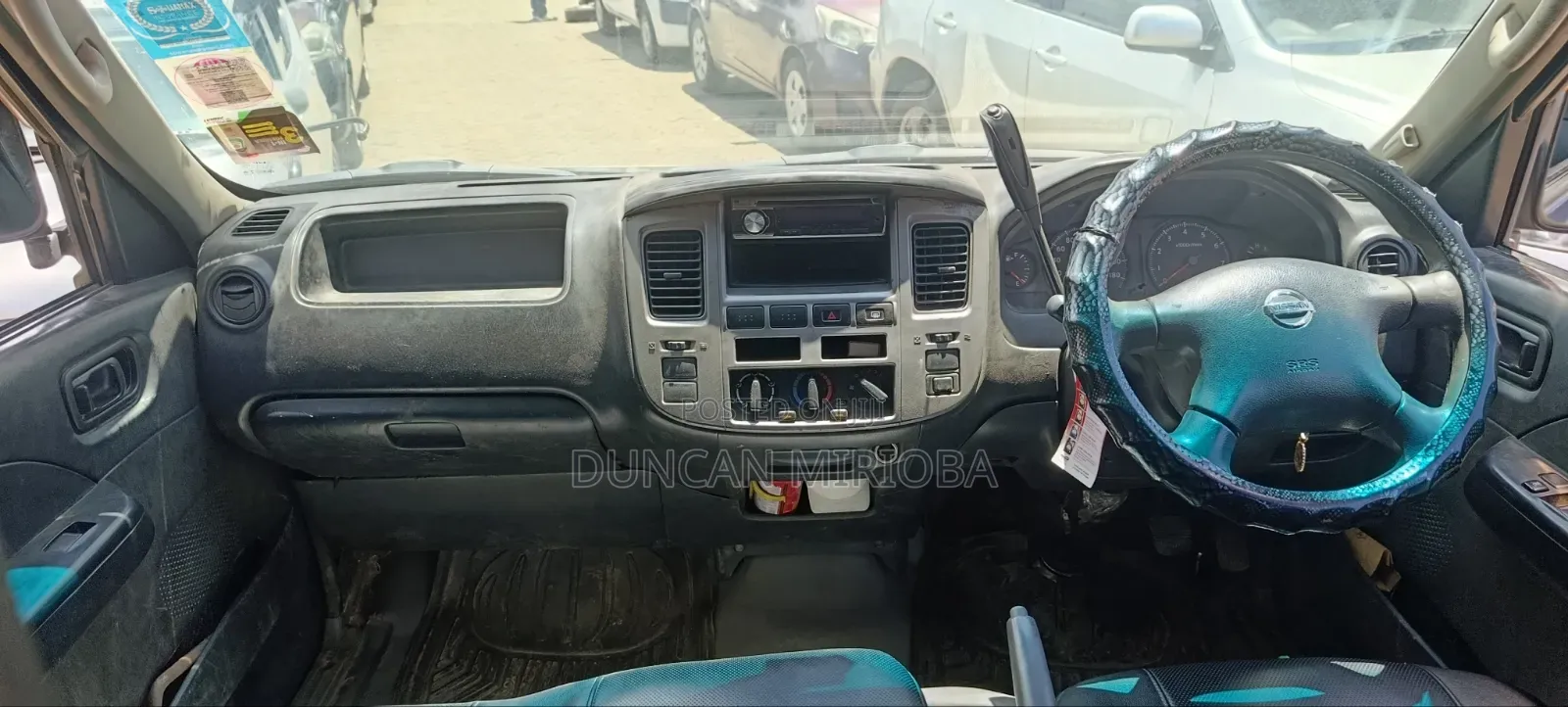 Nissan Caravan (Urvan) 1998 Blue