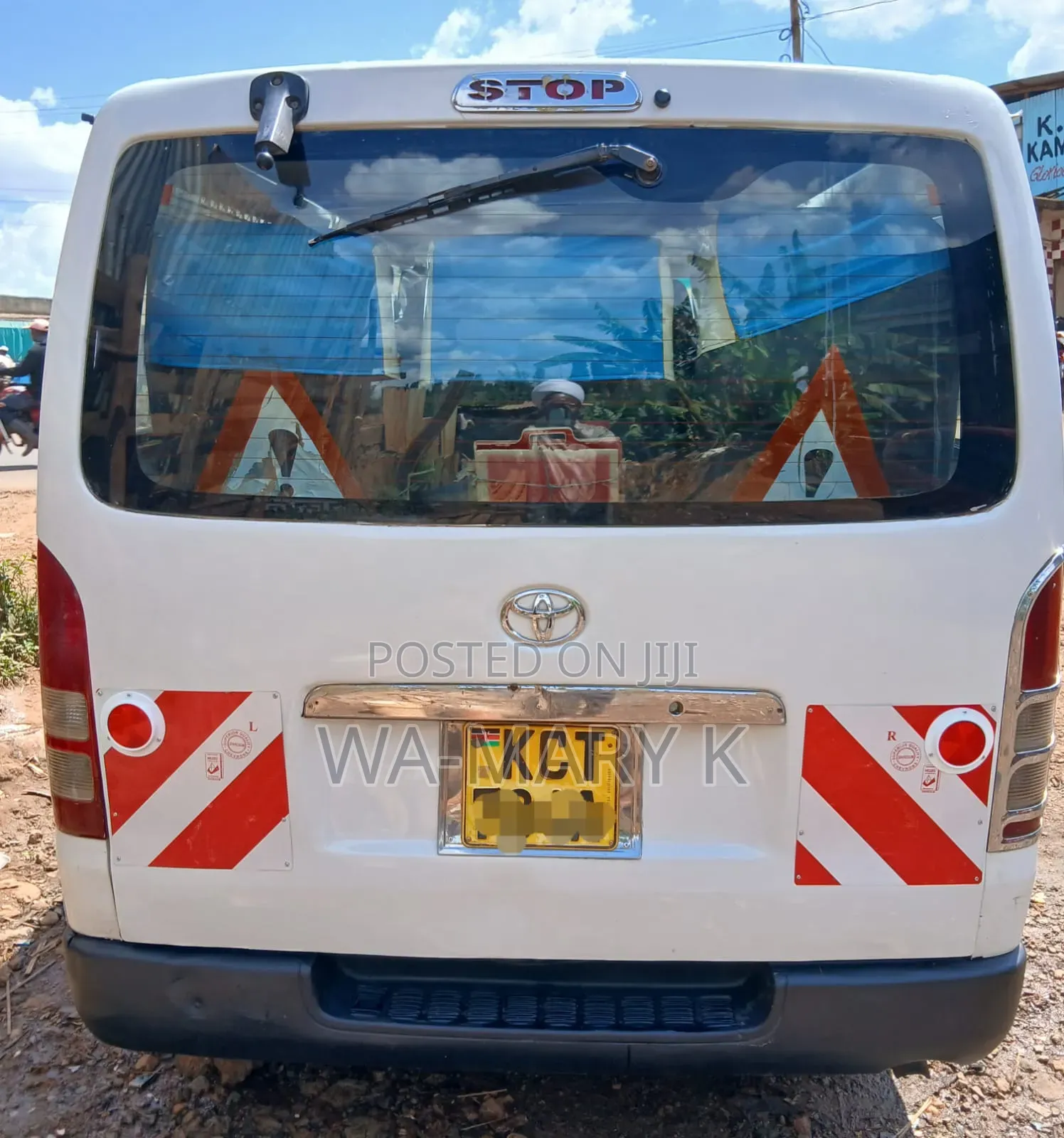 Toyota HiAce 2010 White
