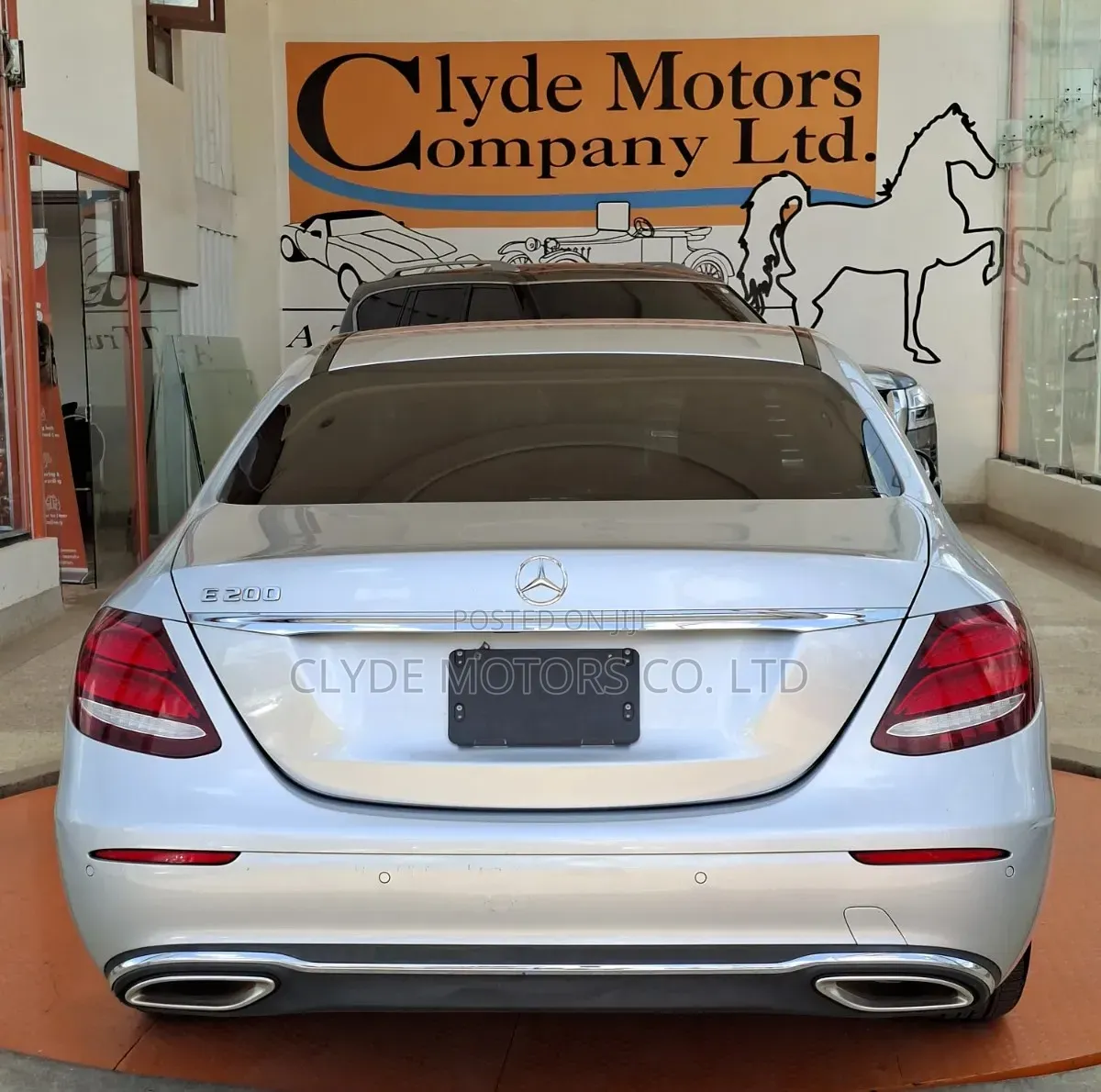 Mercedes-Benz E200 2016 Silver