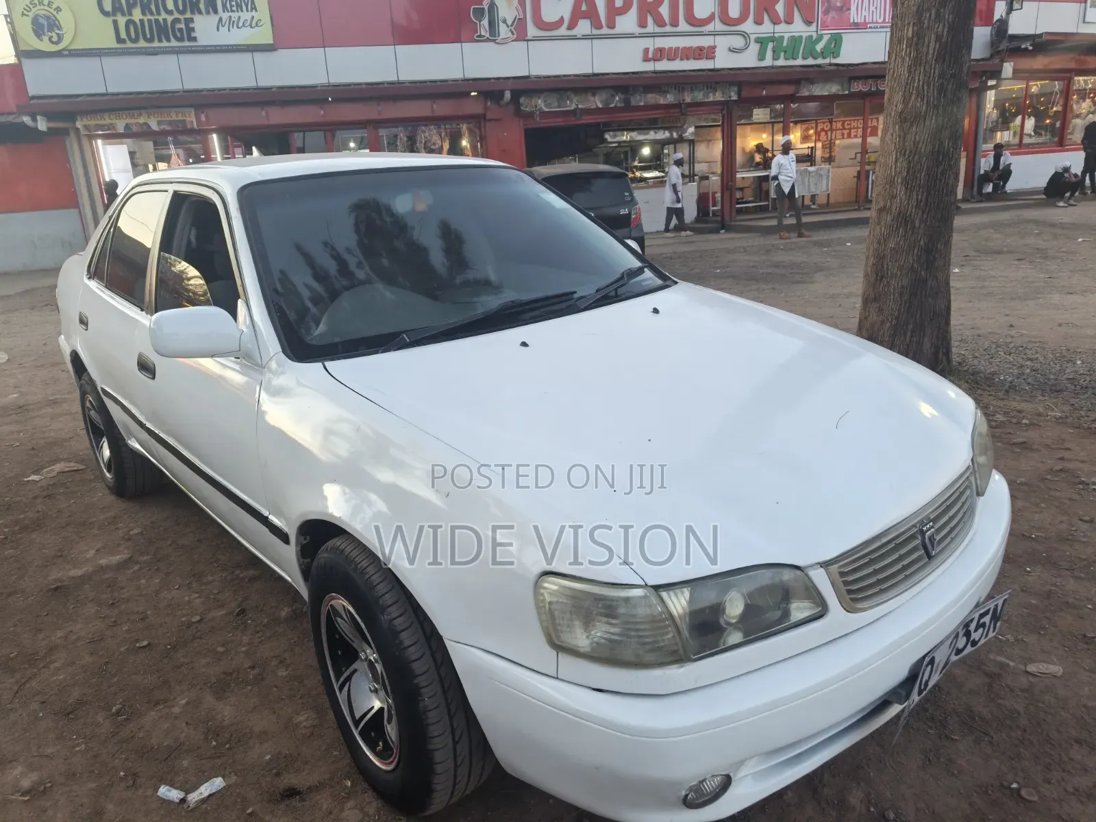Toyota Corolla 1997 White