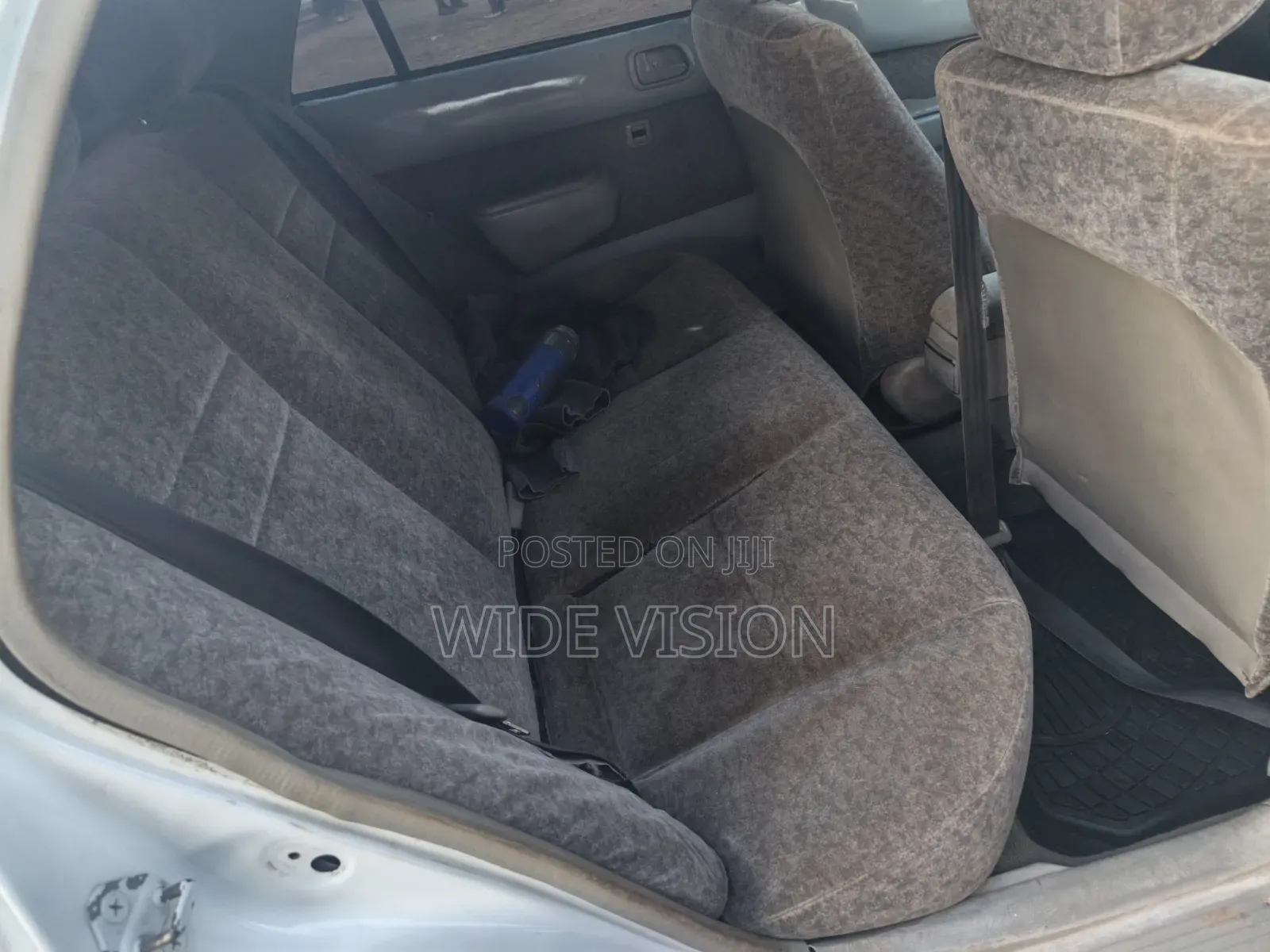 Toyota Corolla 1997 White