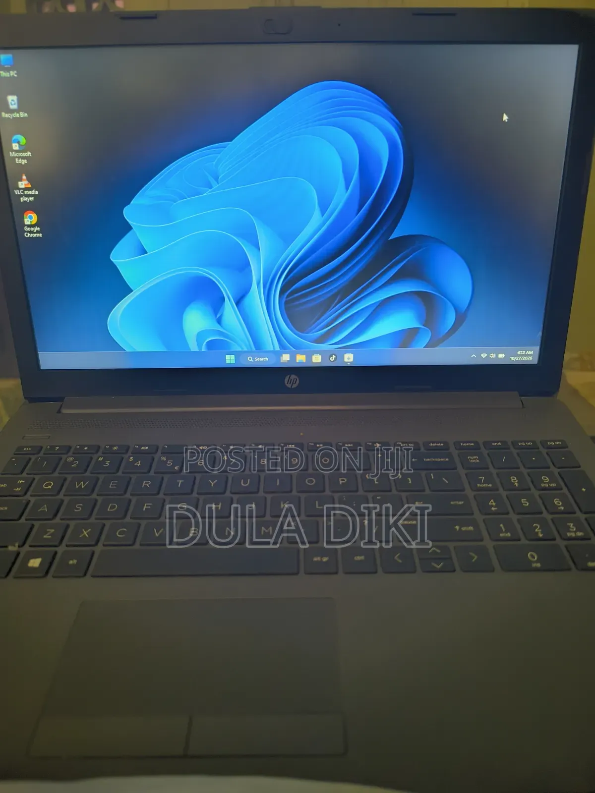 Laptop HP EliteBook 6 G1i Notebook AI PC 8GB Intel Core i3 SSD 256GB
