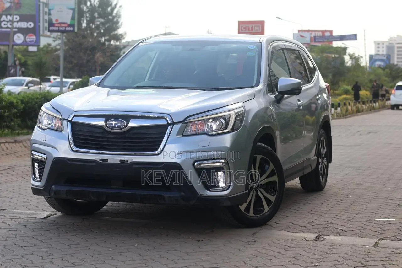 Subaru Forester 2018 Silver