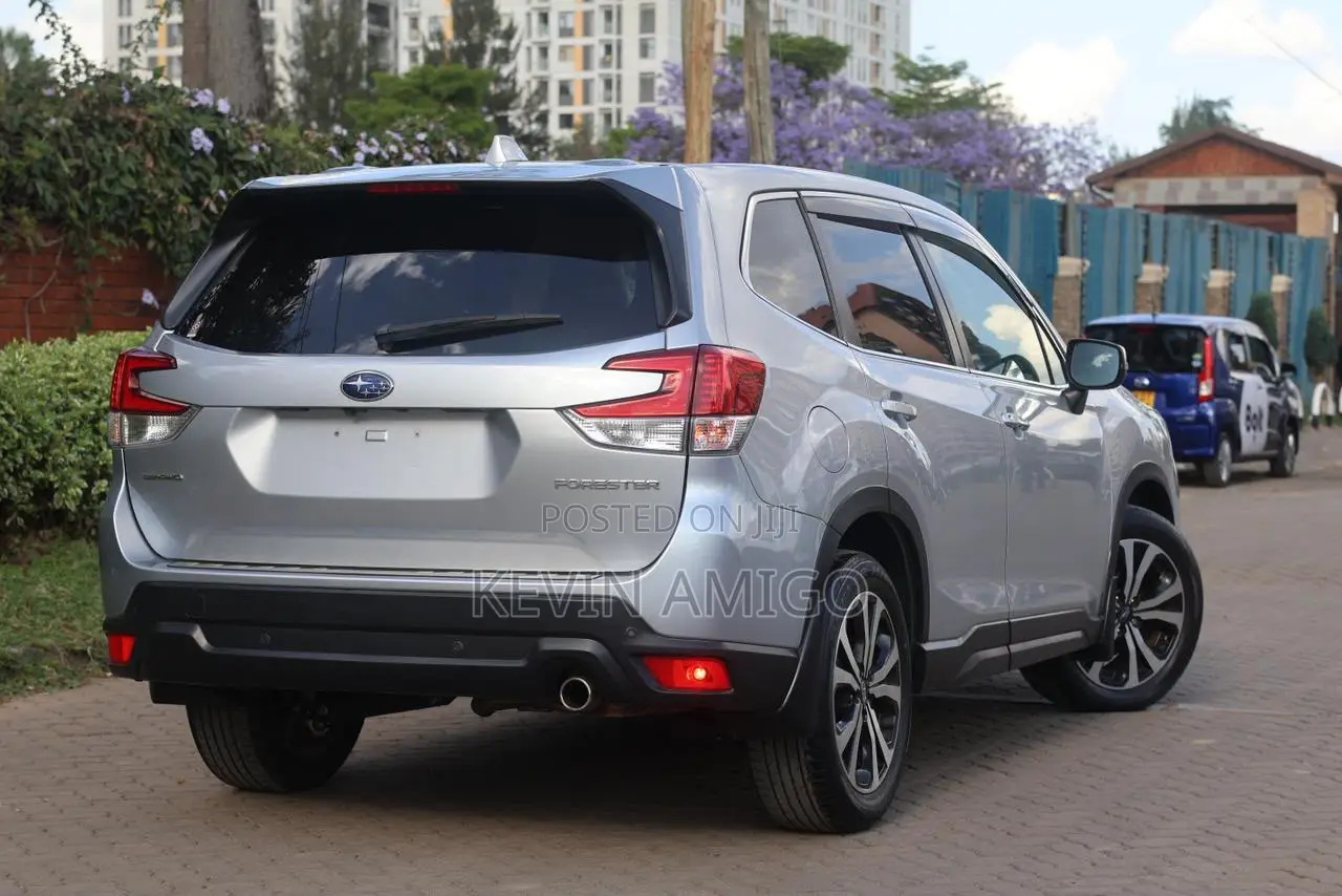 Subaru Forester 2018 Silver