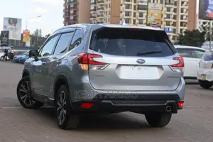 Subaru Forester 2018 Silver