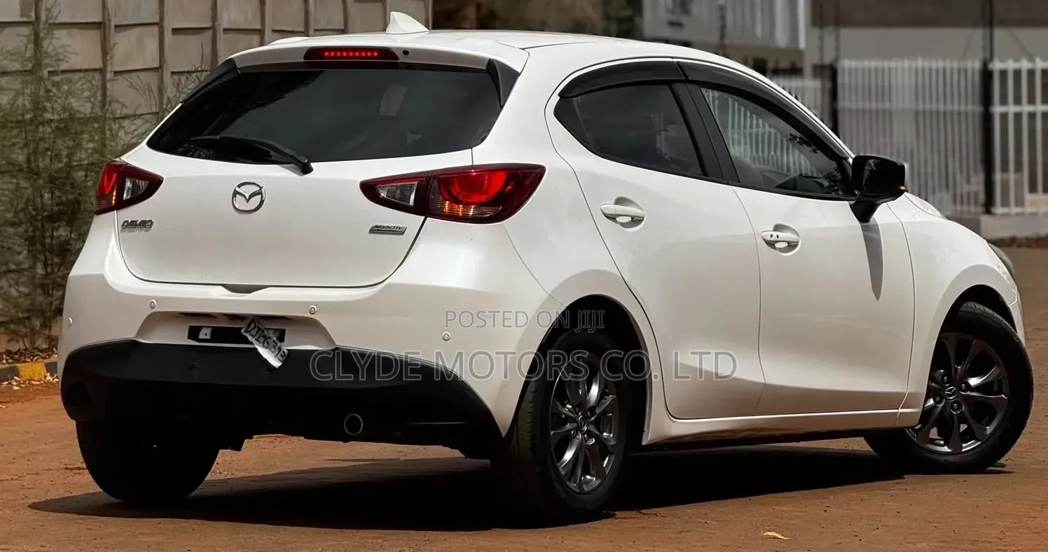 Mazda Demio 2019 White