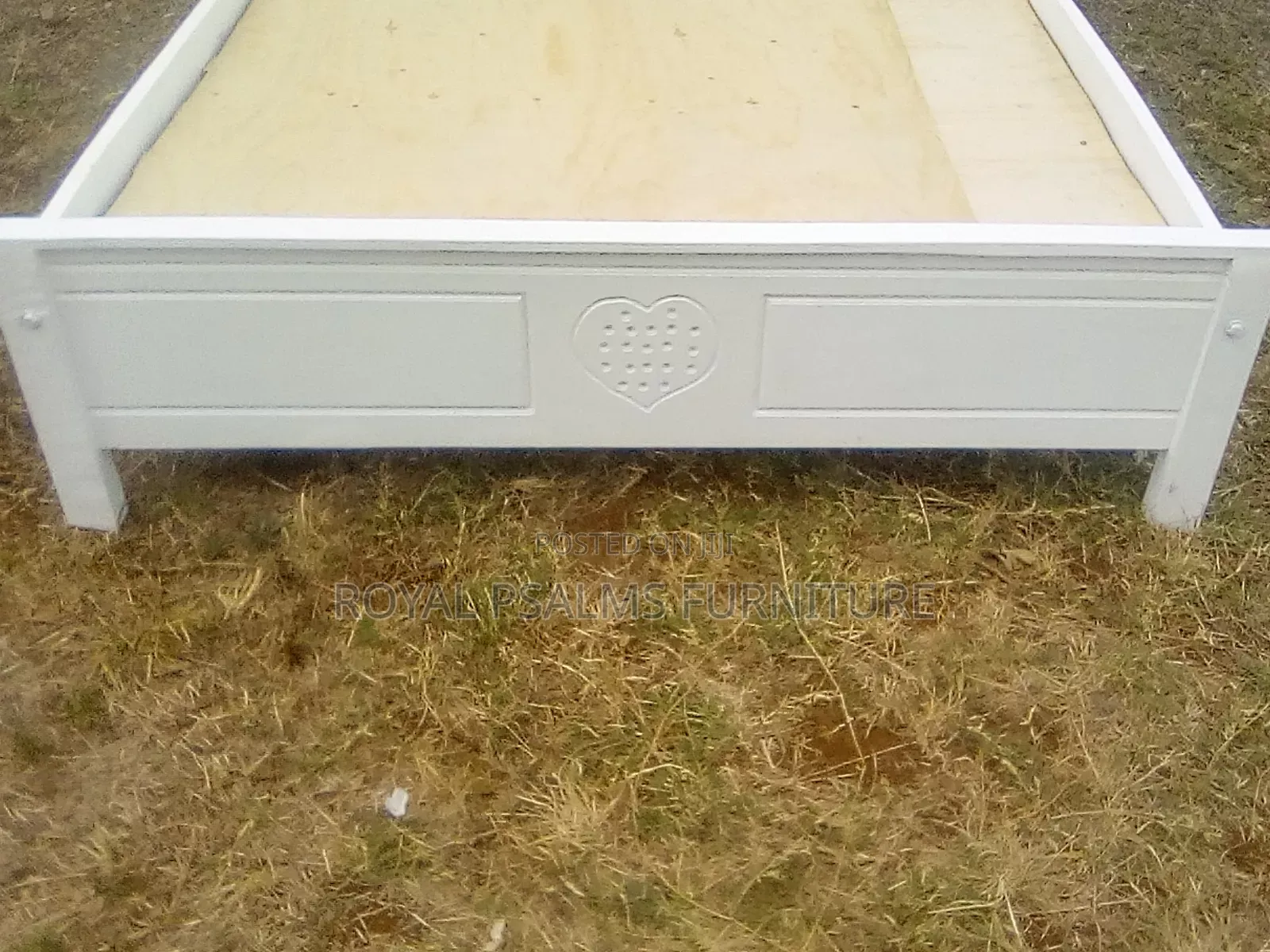 Heavy-Duty 5*6 Modern White Wooden Bed Frame