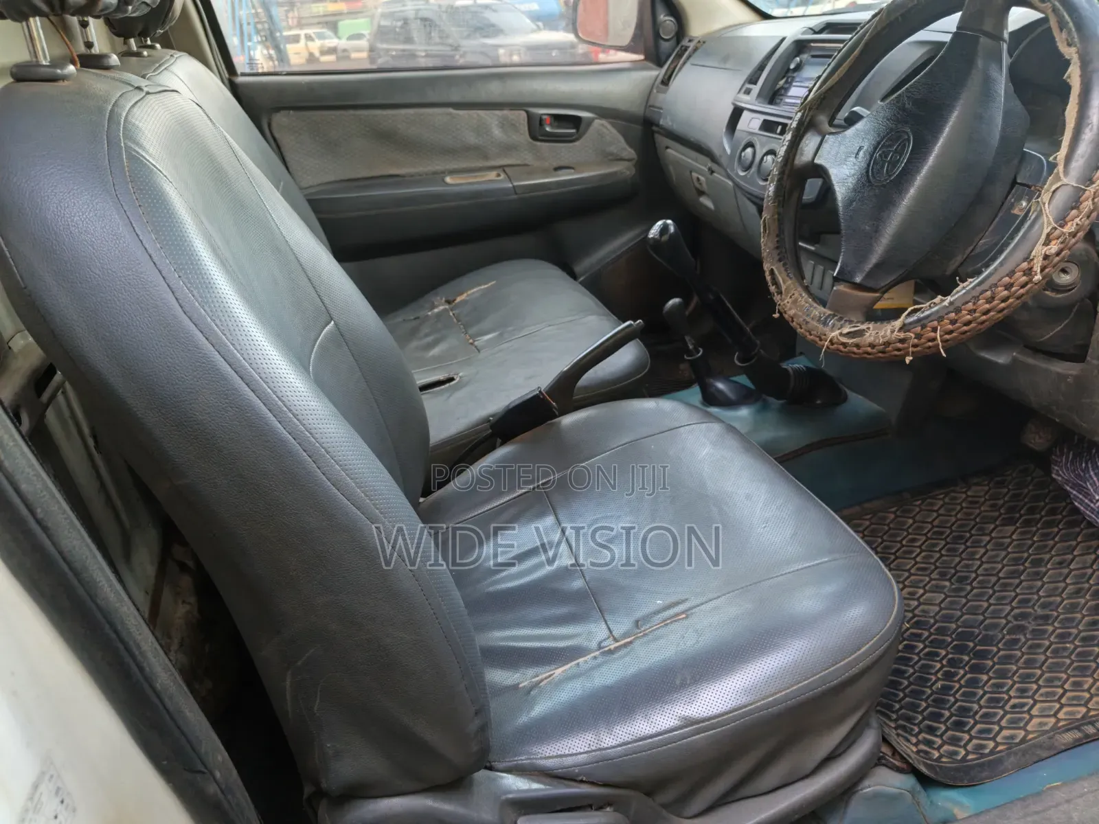 Toyota Hilux 2026 White
