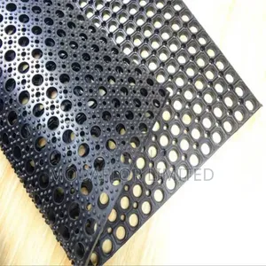 Hollow Drainage Mat for Wet Staff Work Areas
