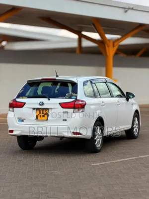 Toyota Corolla Fielder 2017 White