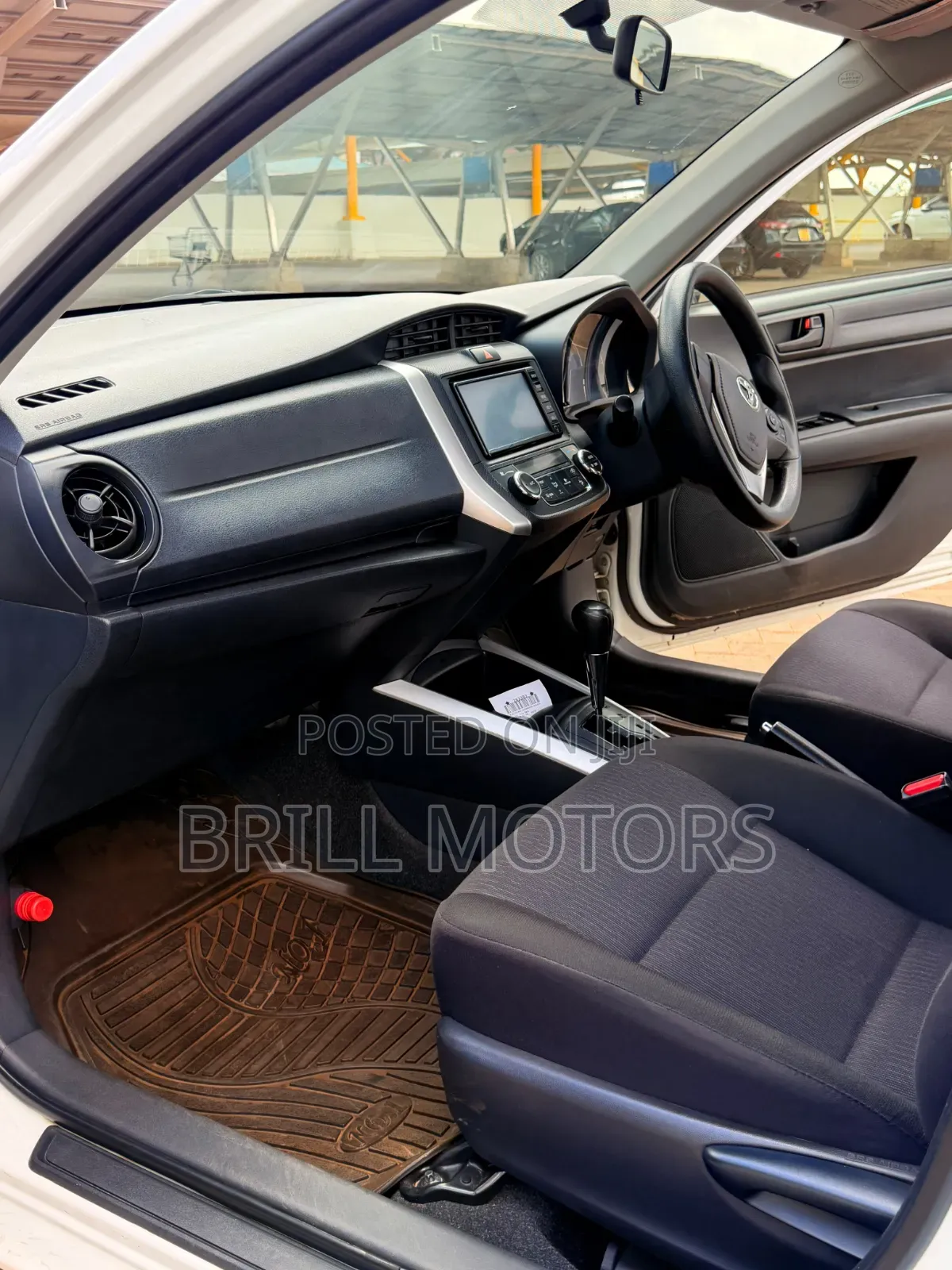 Toyota Corolla Fielder 2017 White