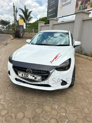 Mazda Demio 2017 White