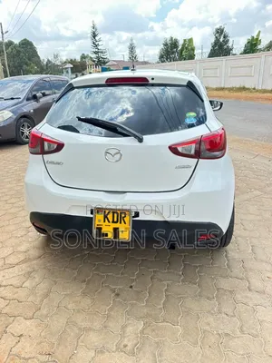 Mazda Demio 2017 White