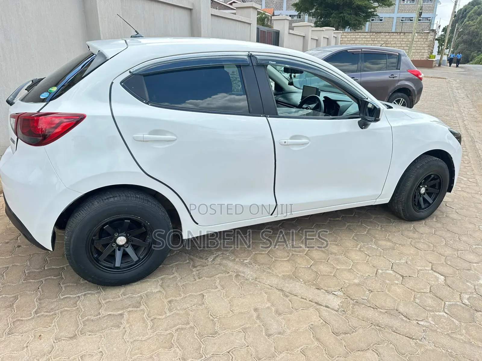 Mazda Demio 2017 White